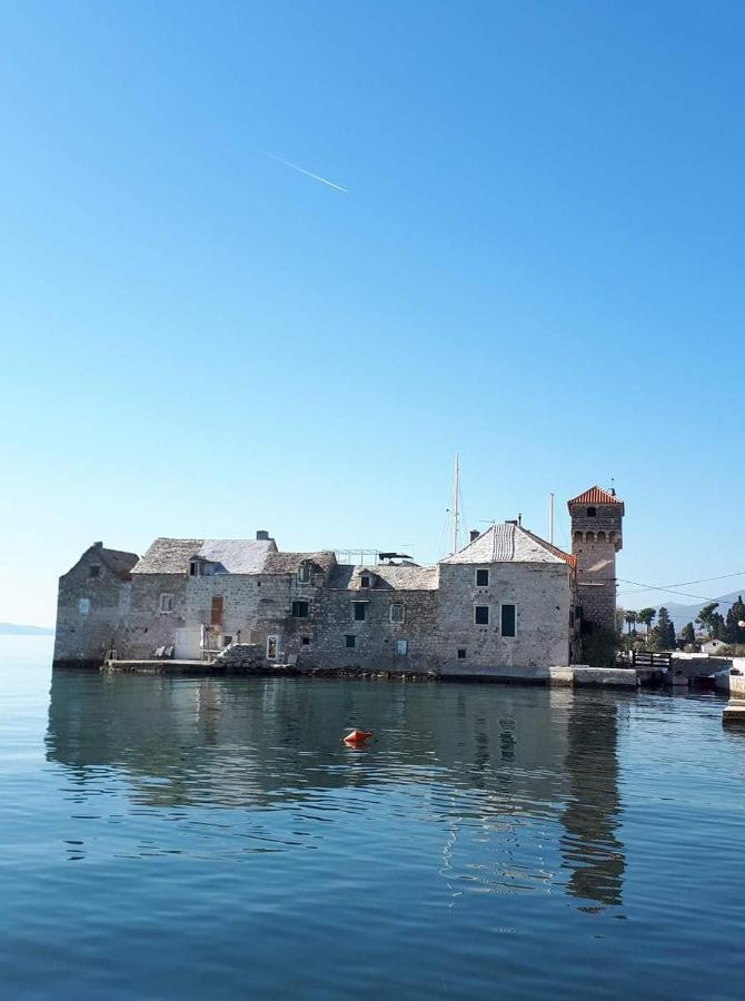 Apartment Morovic Kaštela Kültér fotó