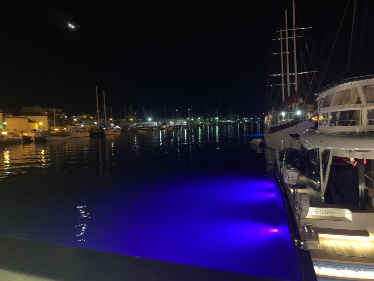 Apartment Morovic Kaštela Kültér fotó